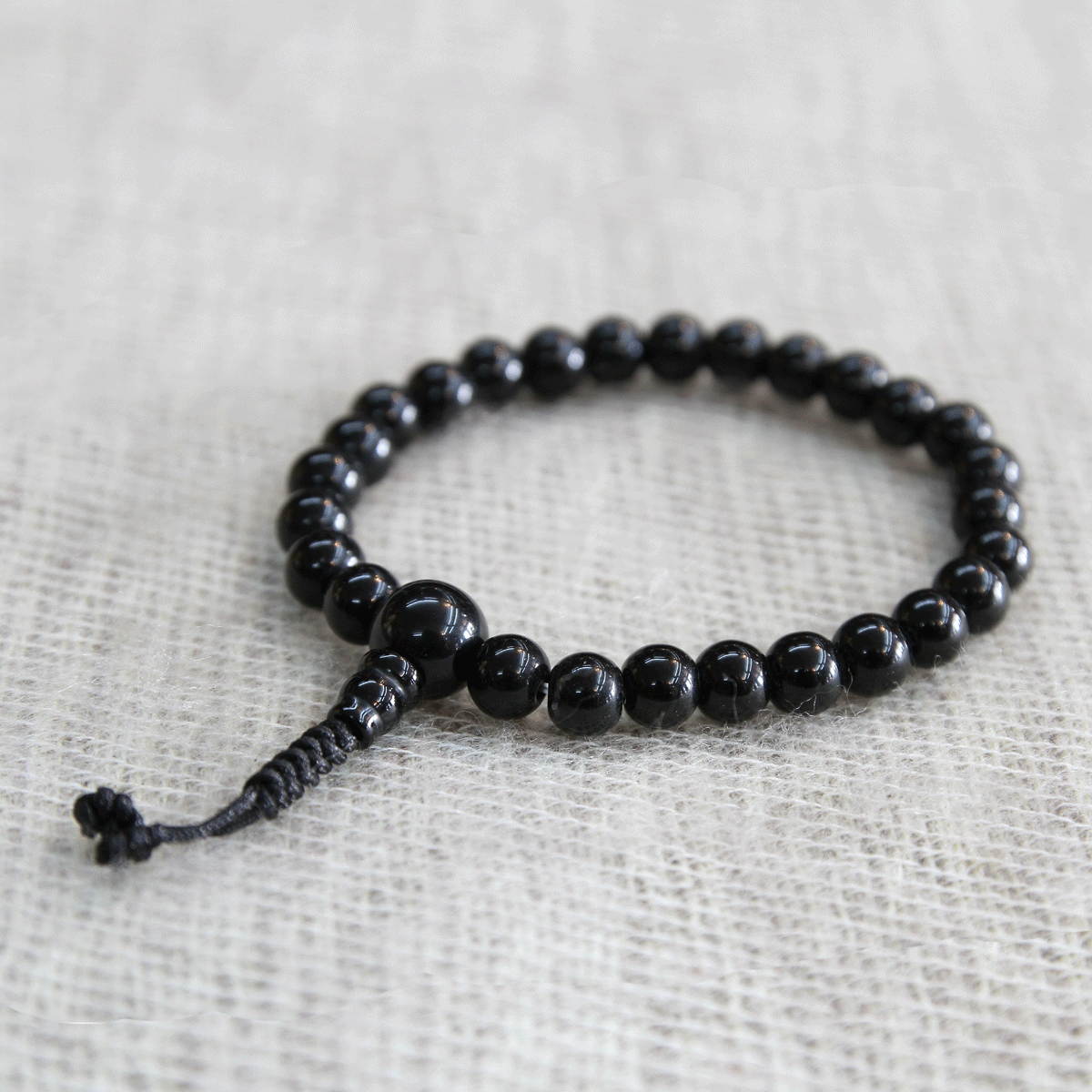 black-onyx